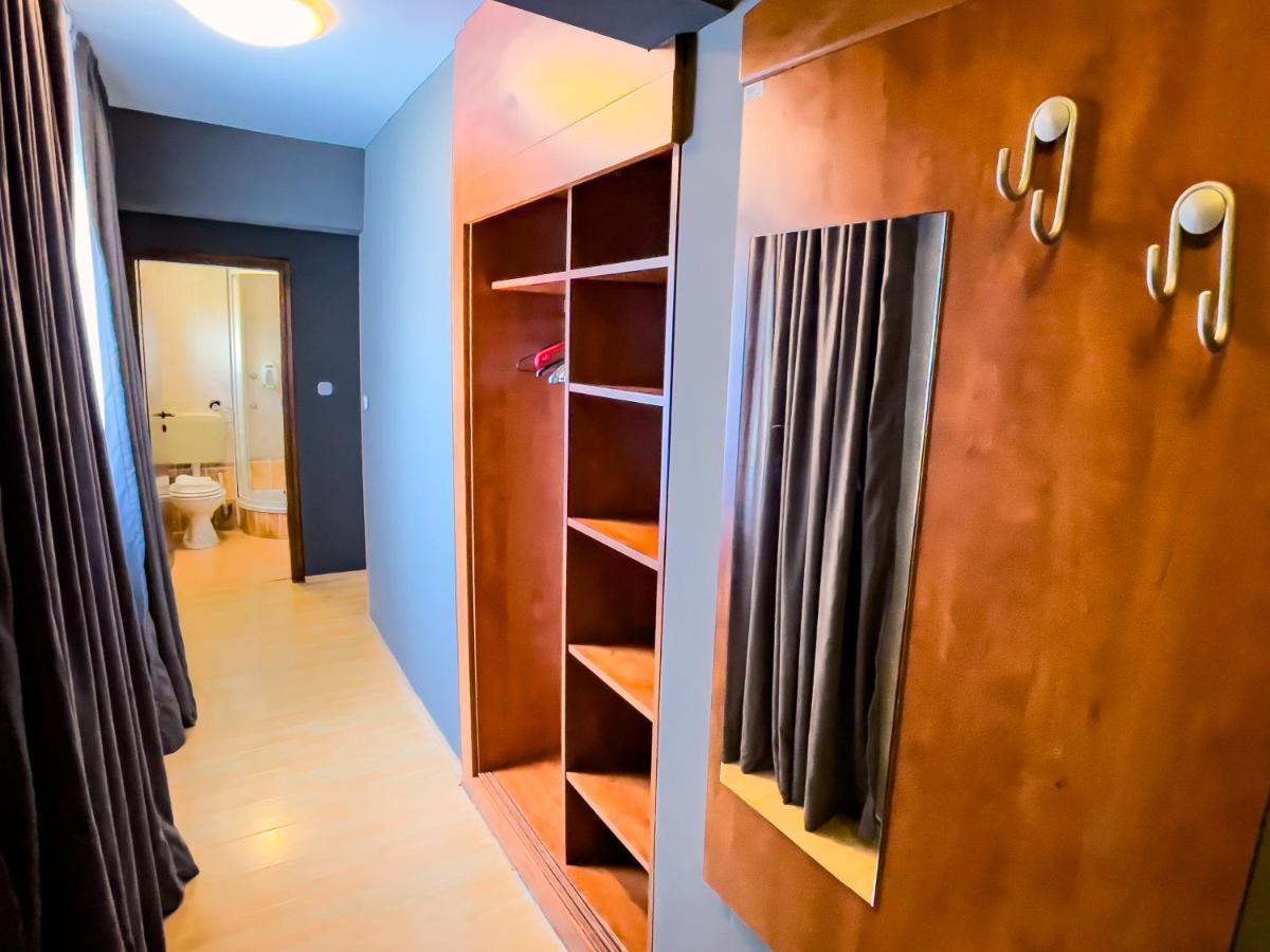 Grand - Premium Rooms & Apartments 셀스 외부 사진