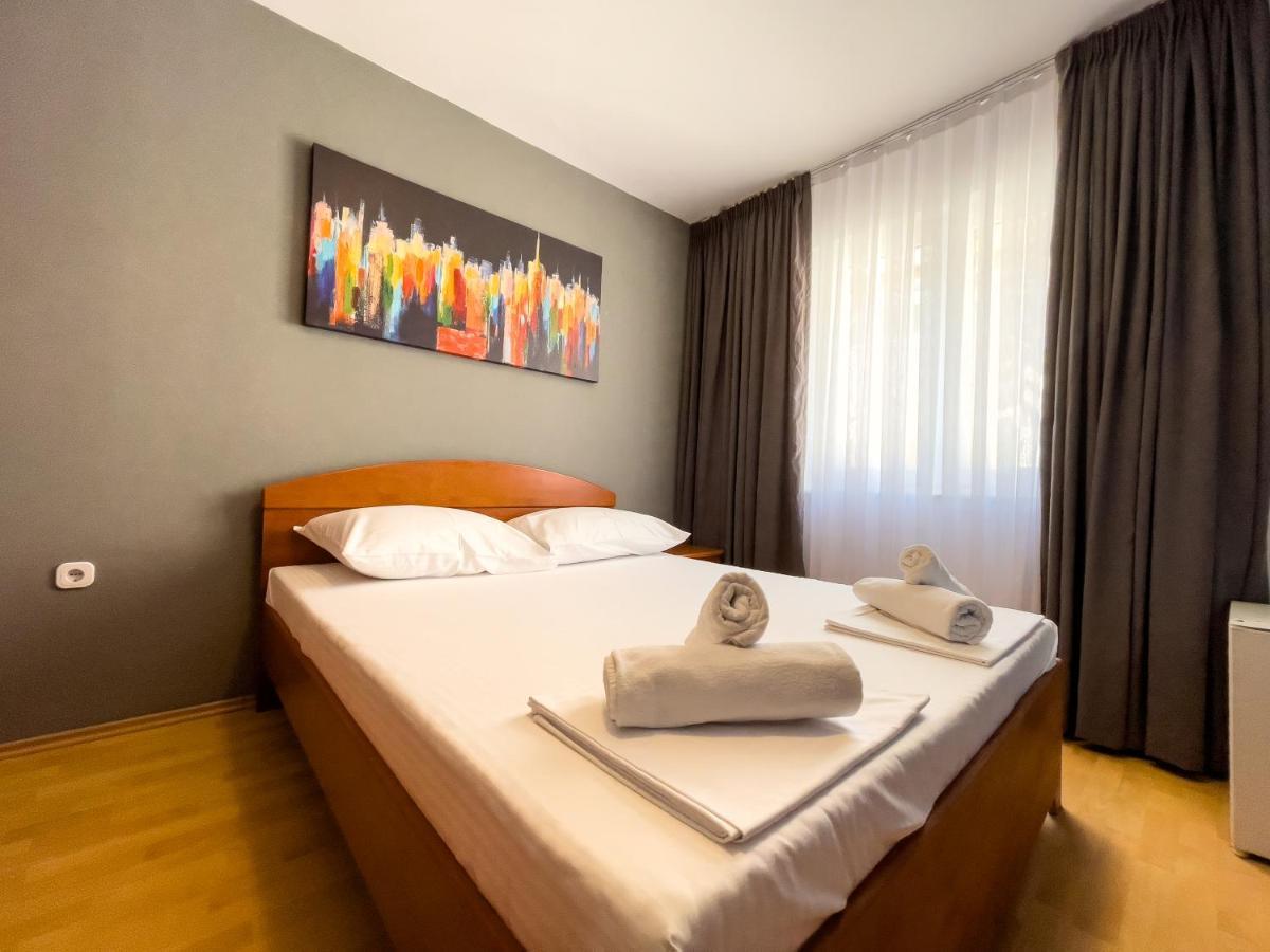 Grand - Premium Rooms & Apartments 셀스 외부 사진